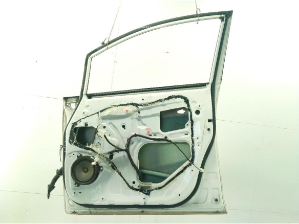 PUERTA LAT DEL DER TOYOTA VERSO (_R2_)|Desguaces La Cabaña