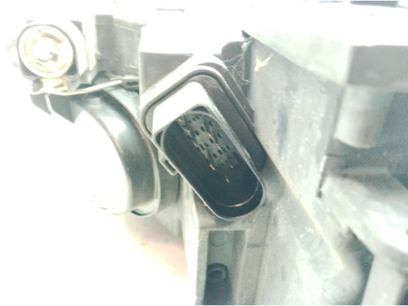 3C0941751 FARO IZQUIERDO VW PASSAT (3C2)|Desguaces La Cabaña