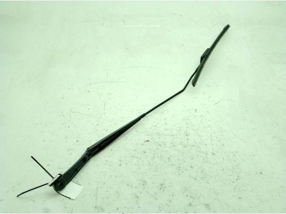 BRAZO LIMPIAPARABRISAS DEL DER FORD PUMA|Desguaces La Cabaña
