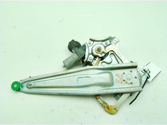 857100K180 ELEVALUNAS PUERTA LAT TRA IZQ TOYOTA HILUX VIII Pick-up (_N1_)|Desguaces La Cabaña