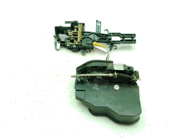 7167077 CERRADURA PUERTA LAT DEL IZQ BMW 1 (E87)|Desguaces La Cabaña