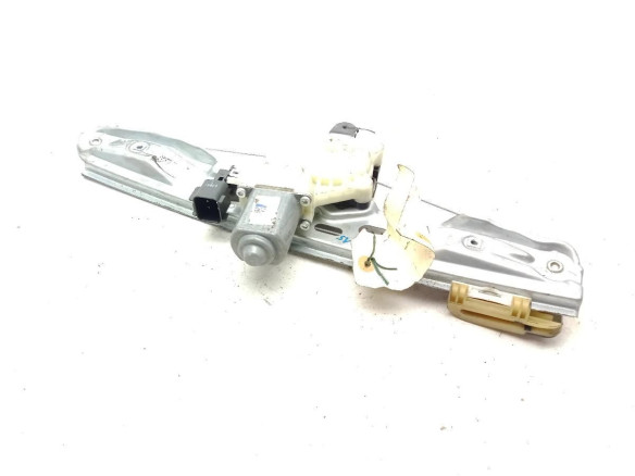 BM51A27000BE ELEVALUNAS PUERTA LAT TRA DER FORD FOCUS III|Desguaces La Cabaña