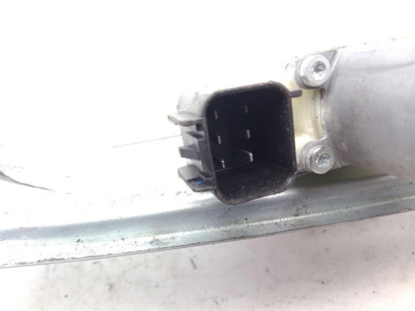 BM51A27000BE ELEVALUNAS PUERTA LAT TRA DER FORD FOCUS III|Desguaces La Cabaña