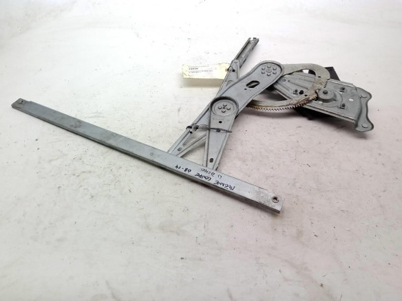 807303972R ELEVALUNAS PUERTA LAT DEL DER RENAULT MEGANE III Fastback (BZ0_)|Desguaces La Cabaña