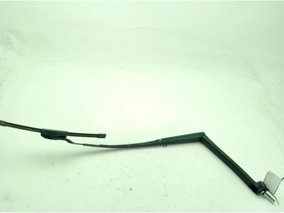 BRAZO LIMPIAPARABRISAS DEL DER HYUNDAI i30 (GD)|Desguaces La Cabaña