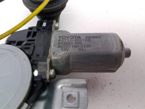 857100D100 ELEVALUNAS PUERTA LAT DEL DER TOYOTA AURIS (_E15_)|Desguaces La Cabaña