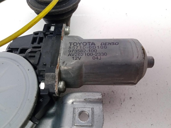 857100D100 ELEVALUNAS PUERTA LAT DEL DER TOYOTA AURIS (_E15_)|Desguaces La Cabaña