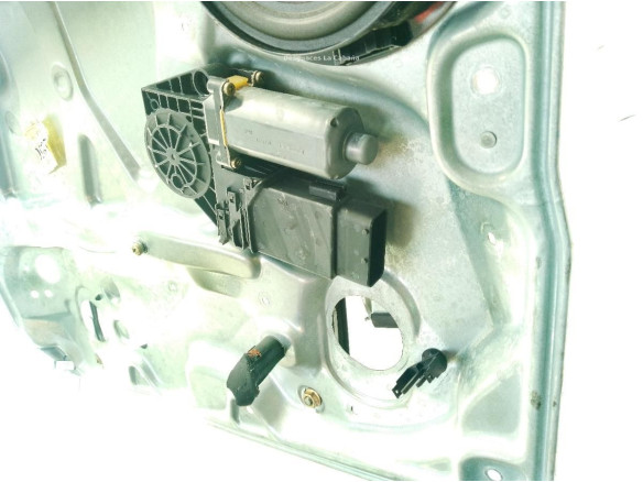 119090864 ELEVALUNAS PUERTA LAT DEL DER VW PASSAT (3B2)|Desguaces La Cabaña