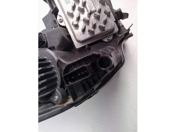 9823194180 FARO IZQUIERDO PEUGEOT 2008 II|Desguaces La Cabaña