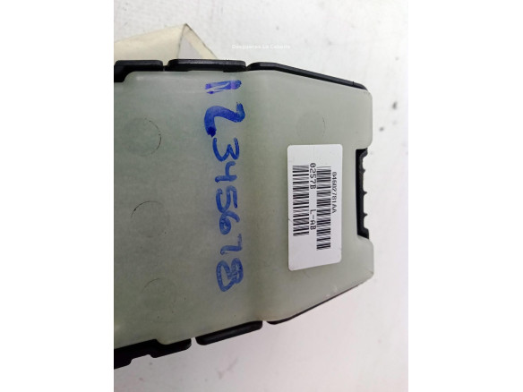 04602781AA MANDO ELEVALUNAS PUERTA LAT DEL IZQ CHRYSLER SEBRING (JS)|Desguaces La Cabaña