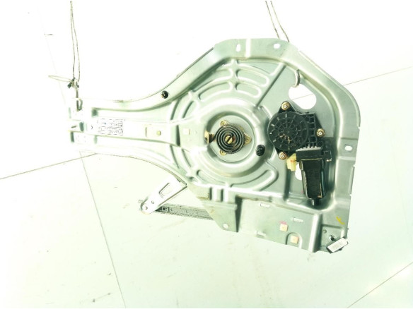 834802E010 ELEVALUNAS PUERTA LAT TRA DER HYUNDAI TUCSON (JM)|Desguaces La Cabaña