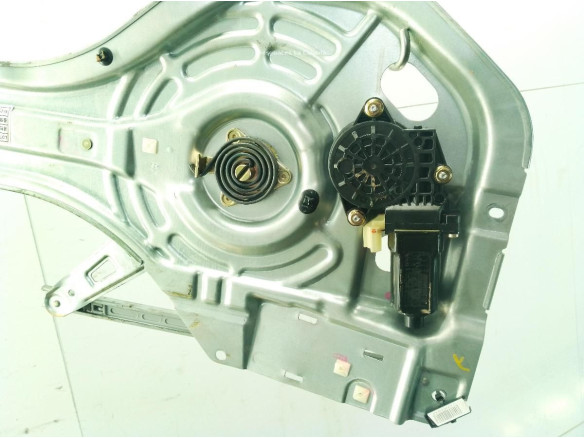 834802E010 ELEVALUNAS PUERTA LAT TRA DER HYUNDAI TUCSON (JM)|Desguaces La Cabaña