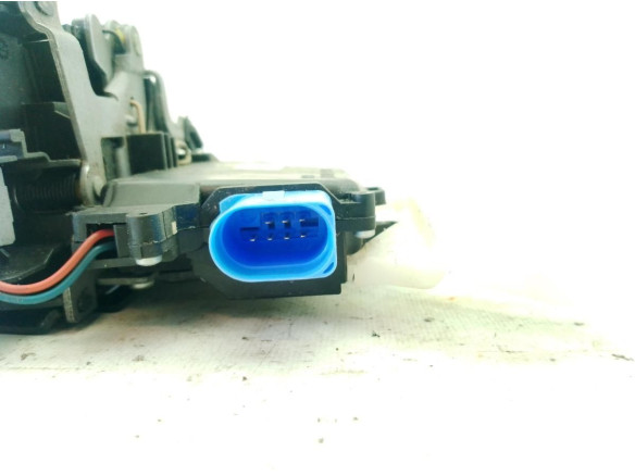 7L0839016D CERRADURA PUERTA LAT TRA DER VW TOURAN (1T1, 1T2)|Desguaces La Cabaña