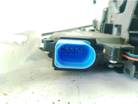 7L0839015D CERRADURA PUERTA LAT TRA IZQ VW TOURAN (1T1, 1T2)|Desguaces La Cabaña