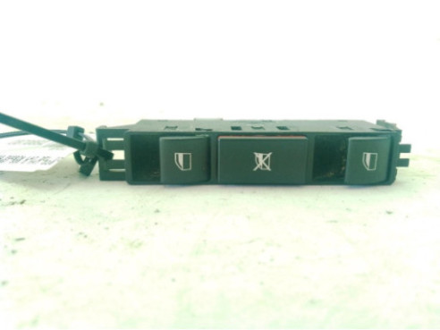 MANDO ELEVALUNAS PUERTA LAT DEL IZQ BMW 3 Touring (E46)|Desguaces La Cabaña