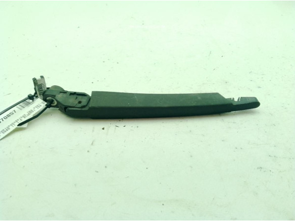 BRAZO LIMPIAPARABRISAS TRA PORTÓN PEUGEOT 5008|Desguaces La Cabaña