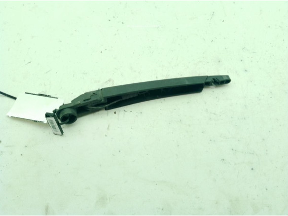 BRAZO LIMPIAPARABRISAS TRA PORTÓN PEUGEOT 5008|Desguaces La Cabaña