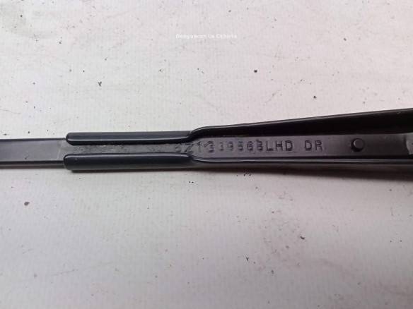 BRAZO LIMPIAPARABRISAS DEL IZQ NISSAN NP300 NAVARA (D40)|Desguaces La Cabaña