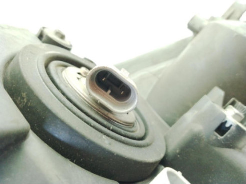 FARO DERECHO TOYOTA COROLLA Verso (ZER_, ZZE12_, R1_)|Desguaces La Cabaña