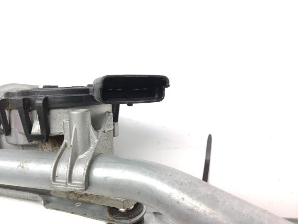 W000007226 MOTOR LIMPIAPARABRISAS DEL RENAULT MEGANE III Fastback (BZ0_)|Desguaces La Cabaña