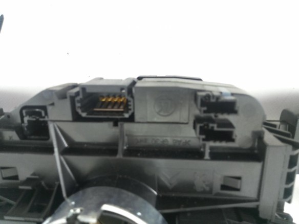 96667319XT MANDO COMPLETO PEUGEOT 5008 |Desguaces La Cabaña