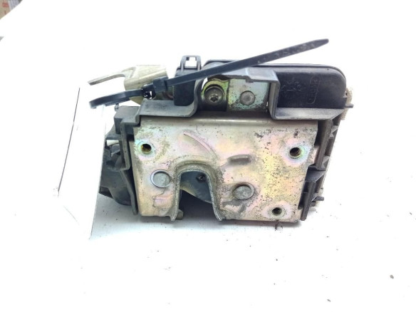 CERRADURA PUERTA LAT DEL DER VW GOLF III (1H1)|Desguaces La Cabaña