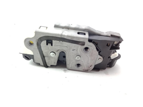 5E0839016C CERRADURA PUERTA LAT TRA DER SKODA RAPID Spaceback (NH1)|Desguaces La Cabaña