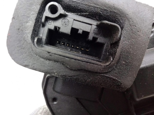 5E0839015C CERRADURA PUERTA LAT TRA IZQ SKODA RAPID Spaceback (NH1)|Desguaces La Cabaña