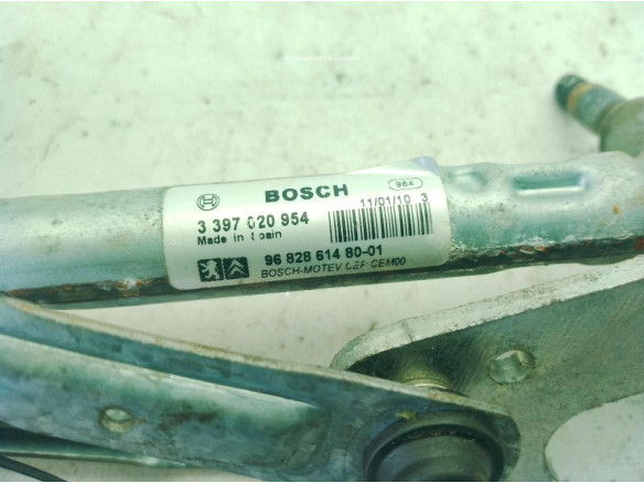 9682861480 MOTOR LIMPIAPARABRISAS DEL PEUGEOT PARTNER Tepee|Desguaces La Cabaña