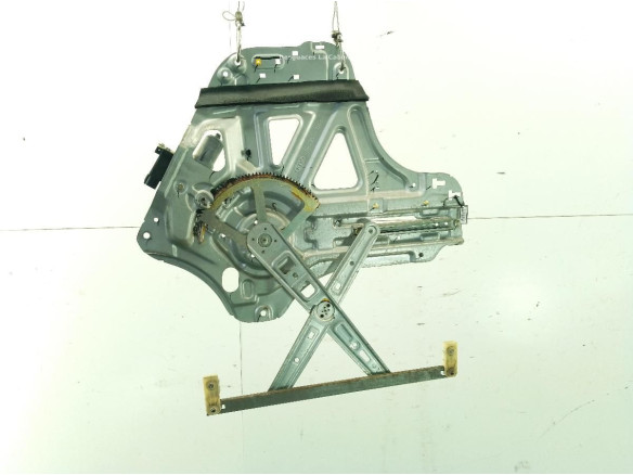 824504D010 ELEVALUNAS PUERTA LAT DEL IZQ KIA CARNIVAL / GRAND CARNIVAL III (VQ)|Desguaces La Cabaña