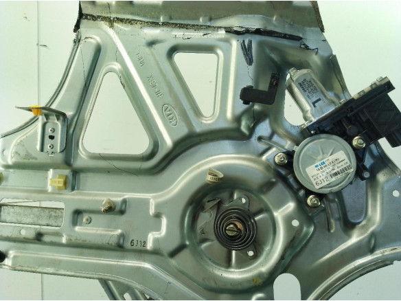 824504D010 ELEVALUNAS PUERTA LAT DEL IZQ KIA CARNIVAL / GRAND CARNIVAL III (VQ)|Desguaces La Cabaña