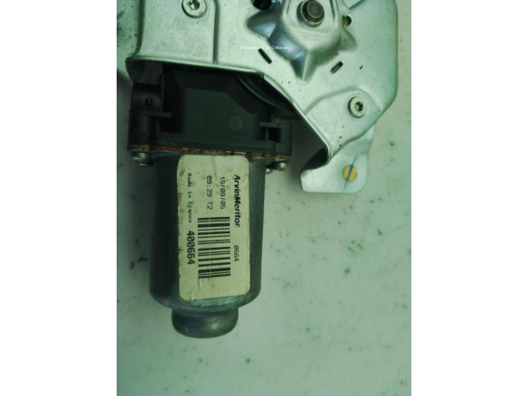 8200157006 ELEVALUNAS PUERTA LAT DEL DER RENAULT KANGOO (KC0/1_)|Desguaces La Cabaña