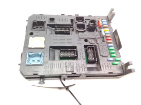 CAJA FUSIBLES INTERIOR (BSI)|Desguaces La Cabaña 2