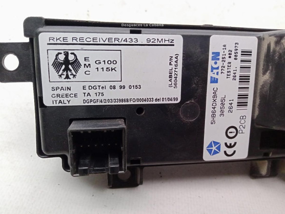 5HB64DX9AC MANDO ELEVALUNAS PUERTA LAT DEL DER JEEP CHEROKEE (KJ)|Desguaces La Cabaña