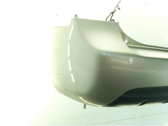 PARAGOLPES TRA KIA CARENS III Limusina (UN)|Desguaces La Cabaña