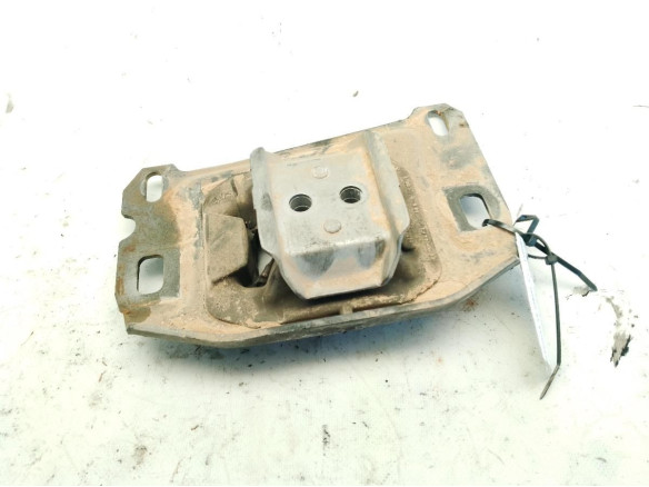 9673768480 SOPORTE MOTOR IZQ PEUGEOT 5008 II|Desguaces La Cabaña