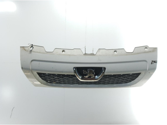 7804R4  REJILLA / CALANDRA PEUGEOT BOXER Furgón|Desguaces La Cabaña