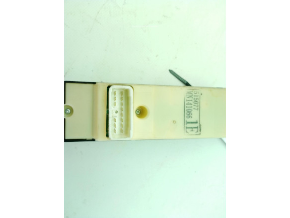 515077 MANDO ELEVALUNAS PUERTA LAT DEL IZQ MITSUBISHI GRANDIS (NA_W)|Desguaces La Cabaña