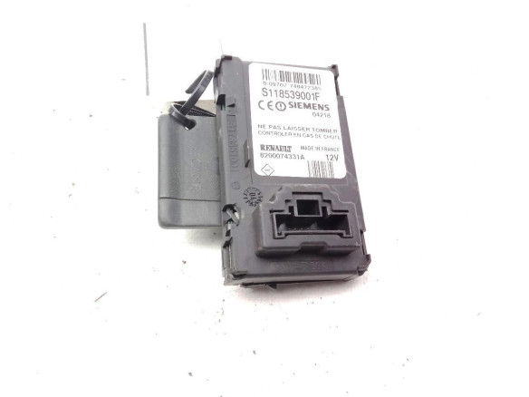 8200074331A LECTOR LLAVE RENAULT MEGANE II (BM0/1_, CM0/1_)|Desguaces La Cabaña