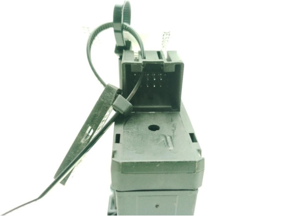 5G0927225D WZU INTERRUPTOR FRENO MANO ELECTRICO VW GOLF VII (5G1, BQ1, BE1, BE2)|Desguaces La Cabaña