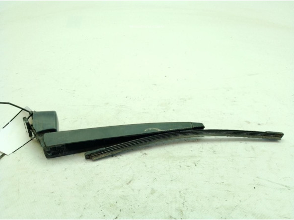 6R6955707B BRAZO LIMPIAPARABRISAS TRA PORTÓN VW GOLF VII (5G1, BQ1, BE1, BE2)|Desguaces La Cabaña