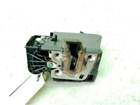 825020994R CERRADURA PUERTA LAT TRA DER DACIA SANDERO III|Desguaces La Cabaña