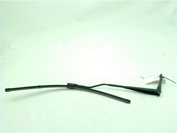 288861137R BRAZO LIMPIAPARABRISAS DEL DER DACIA SANDERO III|Desguaces La Cabaña