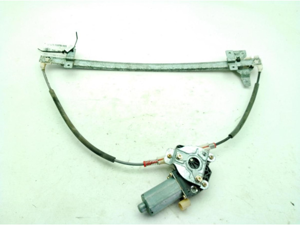 0130821720 ELEVALUNAS PUERTA LAT DEL IZQ NISSAN TERRANO II (R20)|Desguaces La Cabaña