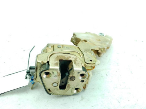 3055301U61 CERRADURA PORTON / TAPA MALETA NISSAN TERRANO II (R20)|Desguaces La Cabaña