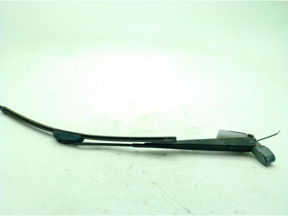 BRAZO LIMPIAPARABRISAS DEL IZQ NISSAN TERRANO II (R20)|Desguaces La Cabaña