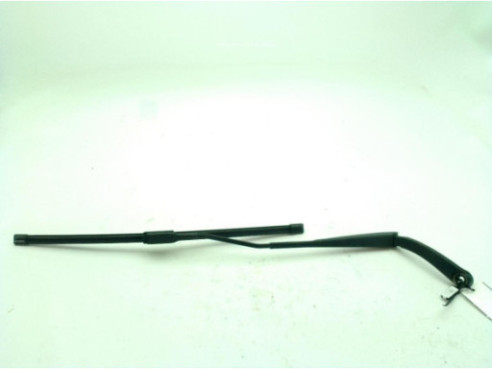 288817021R BRAZO LIMPIAPARABRISAS DEL IZQ DACIA LODGY|Desguaces La Cabaña