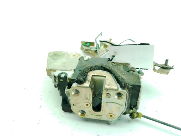 805525P003 CERRADURA PUERTA LAT TRA DER NISSAN PICK UP (D22)|Desguaces La Cabaña