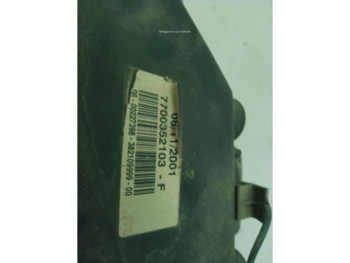 7701044518 FARO IZQUIERDO RENAULT MASTER II Autobús (JD)|Desguaces La Cabaña