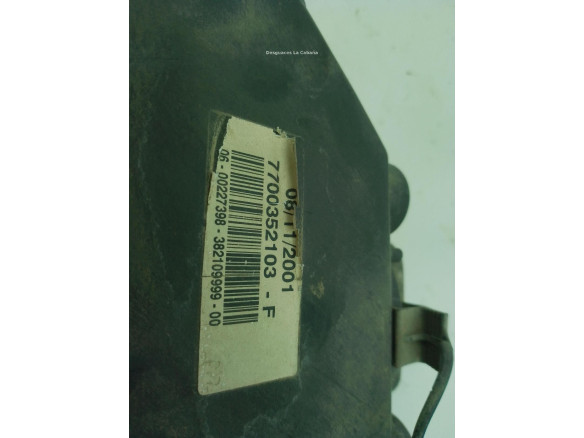 7701044518 FARO IZQUIERDO RENAULT MASTER II Autobús (JD)|Desguaces La Cabaña